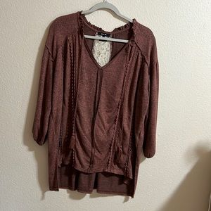 Miss me shirt with lace back detail